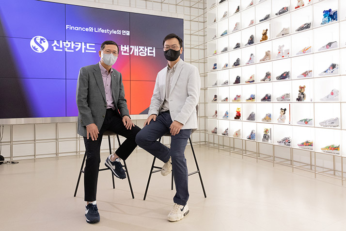 왼쪽 신한카드(사장 임영진), 오른쪽 테이블매니저(대표 최훈민) 사진